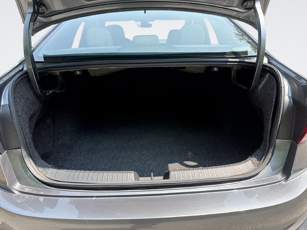 Used 2025 Volkswagen Jetta Sport FWD image 20