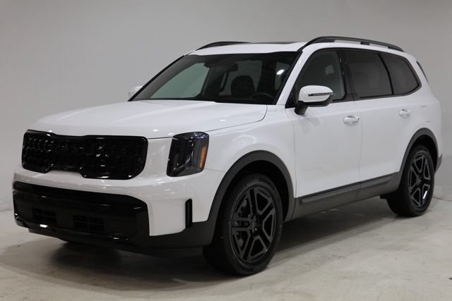Used 2025 Kia Telluride EX X-Line AWD/4WD image 3