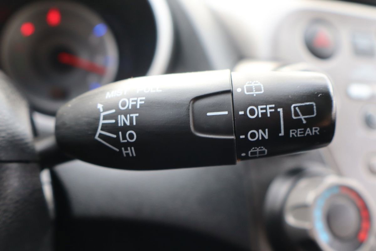 Used 2010 Honda Fit Sport image 31