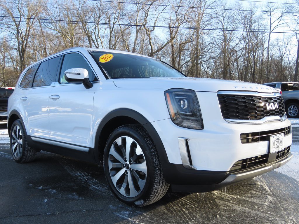 Used 2022 Kia Telluride S image 3