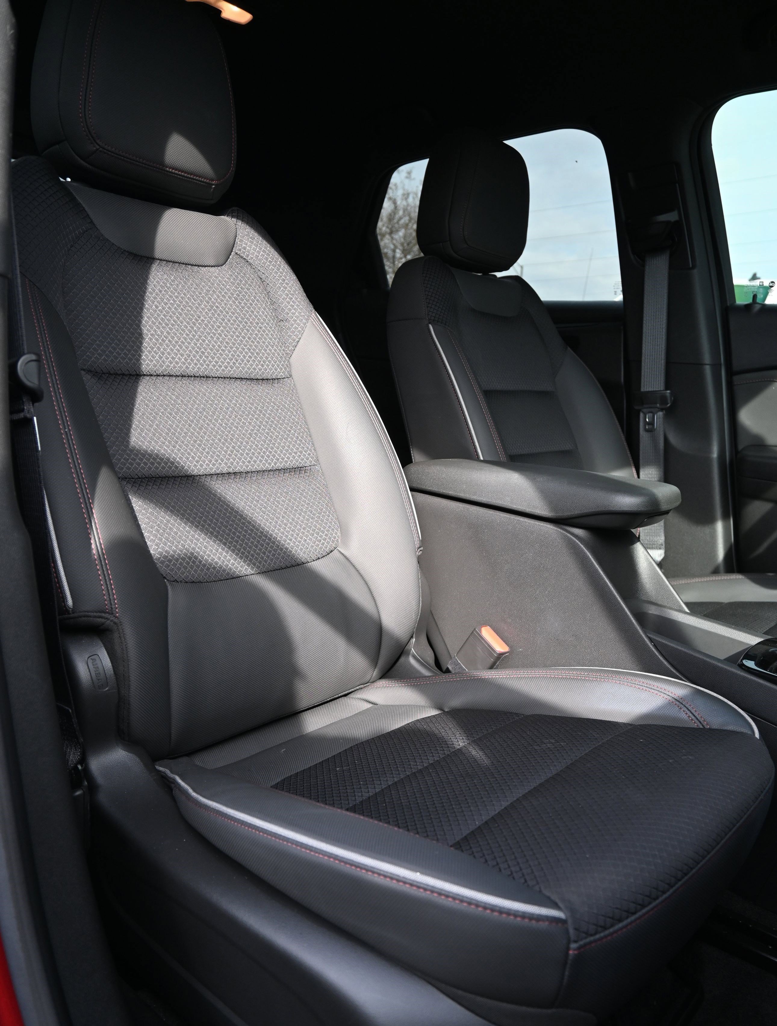 Used 2023 Chevrolet TrailBlazer RS image 32