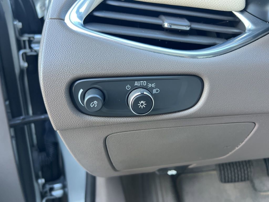 Used 2024 Chevrolet Malibu LT image 33