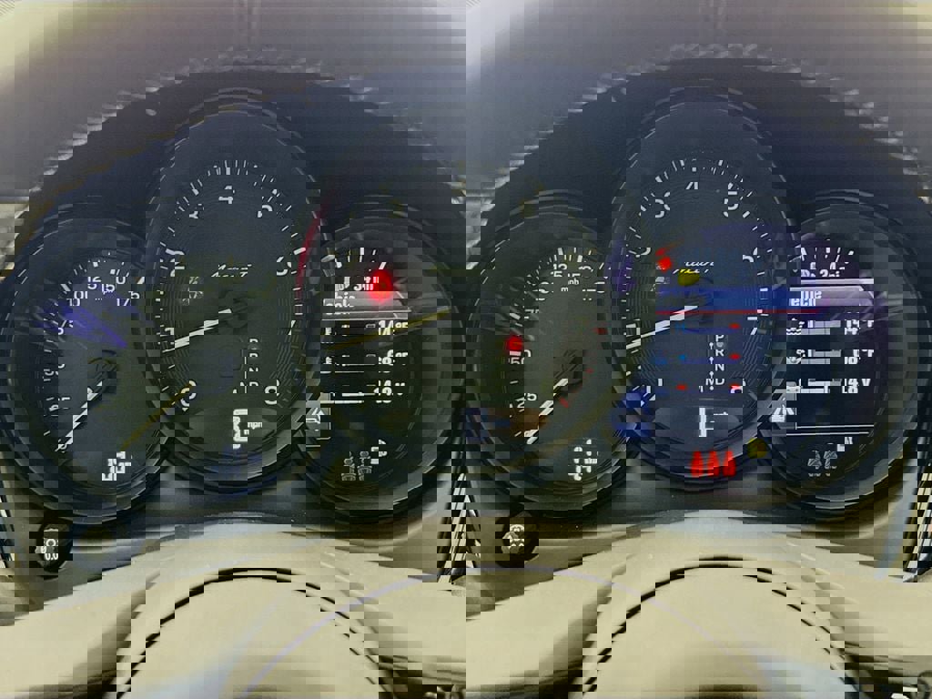 New 2026 Porsche Macan Turbo image 18