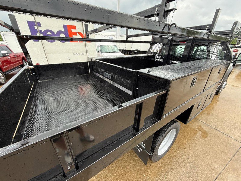 New 2025 Ford F450 XL w/ XL Chrome Package image 27