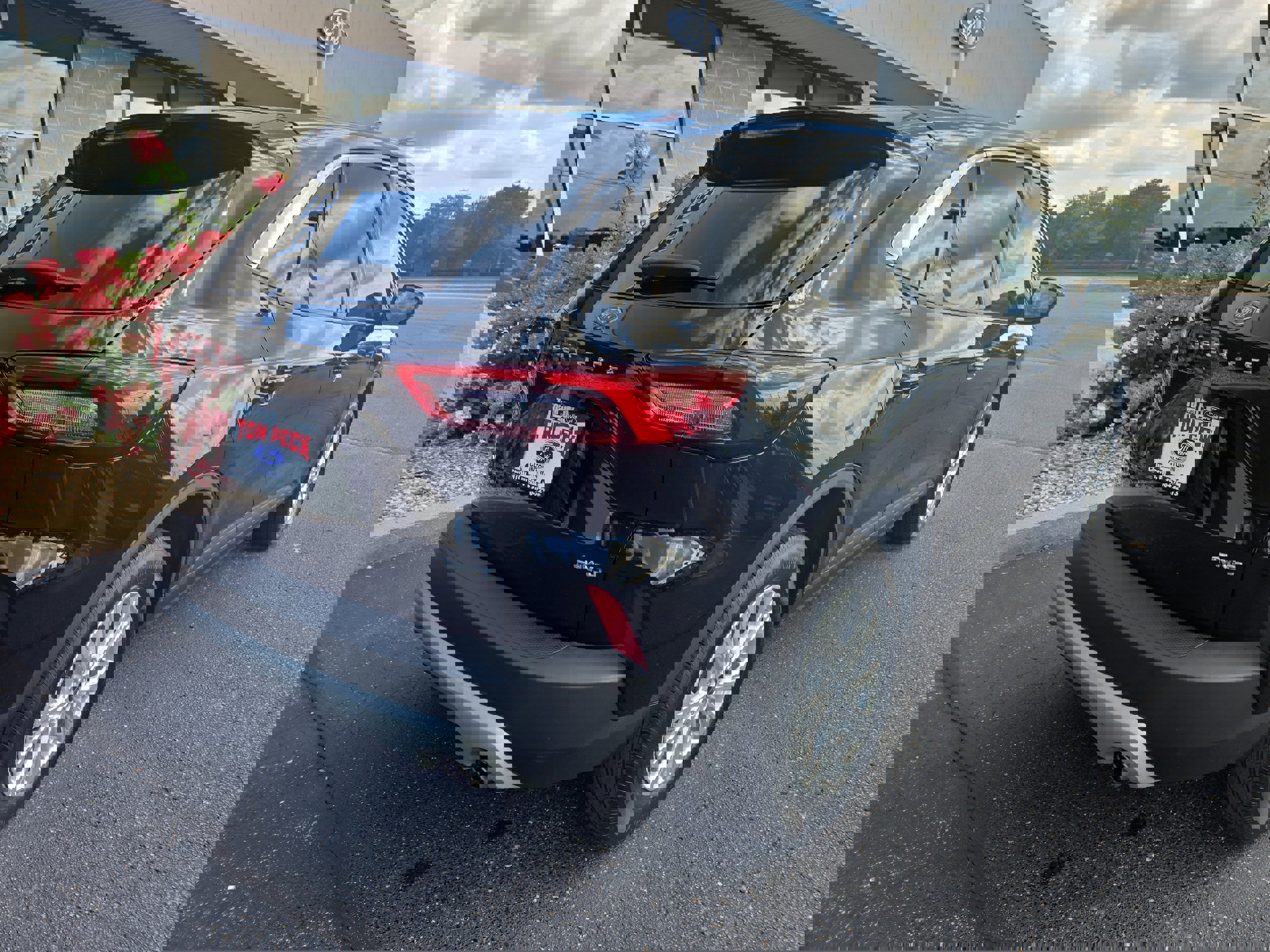 Used 2023 Ford Escape Active image 2
