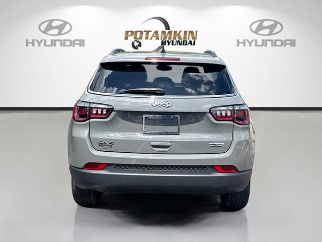 Used 2023 Jeep Compass Latitude w/ Convenience Group AWD/4WD image 6