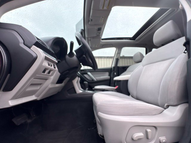 Used 2015 Subaru Forester 2.5i Premium w/ Popular Package #2 AWD/4WD image 12