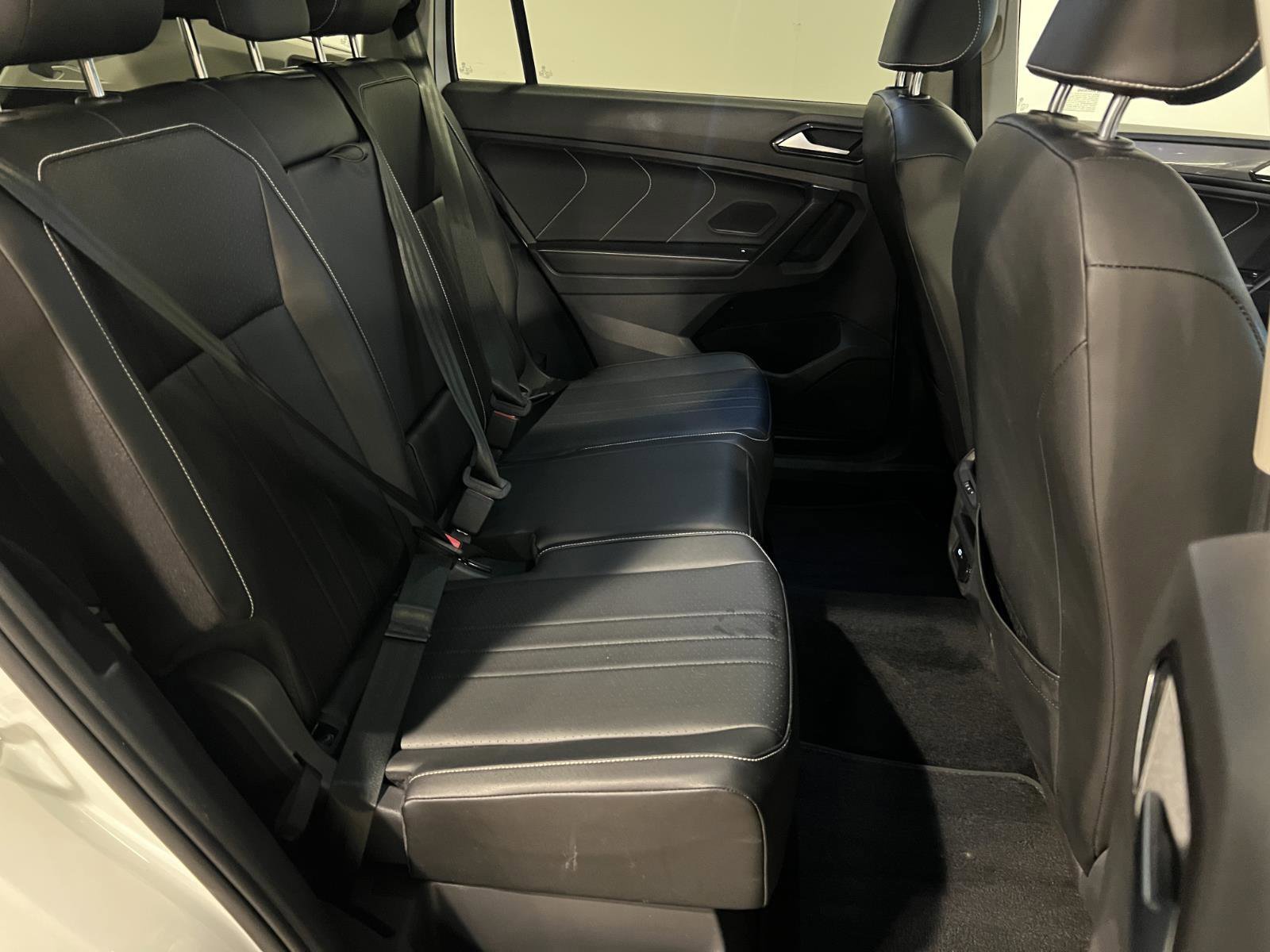 Used 2023 Volkswagen Tiguan SE image 34