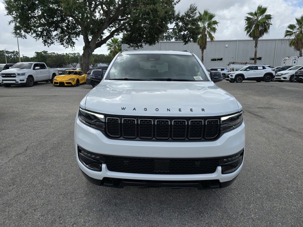 New 2025 Jeep Wagoneer L Series II w/ HD Trailer Tow Package w/25F image 8