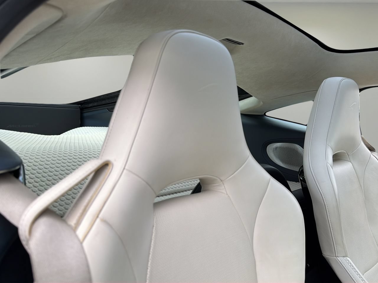 Used 2023 McLaren GT RWD image 14