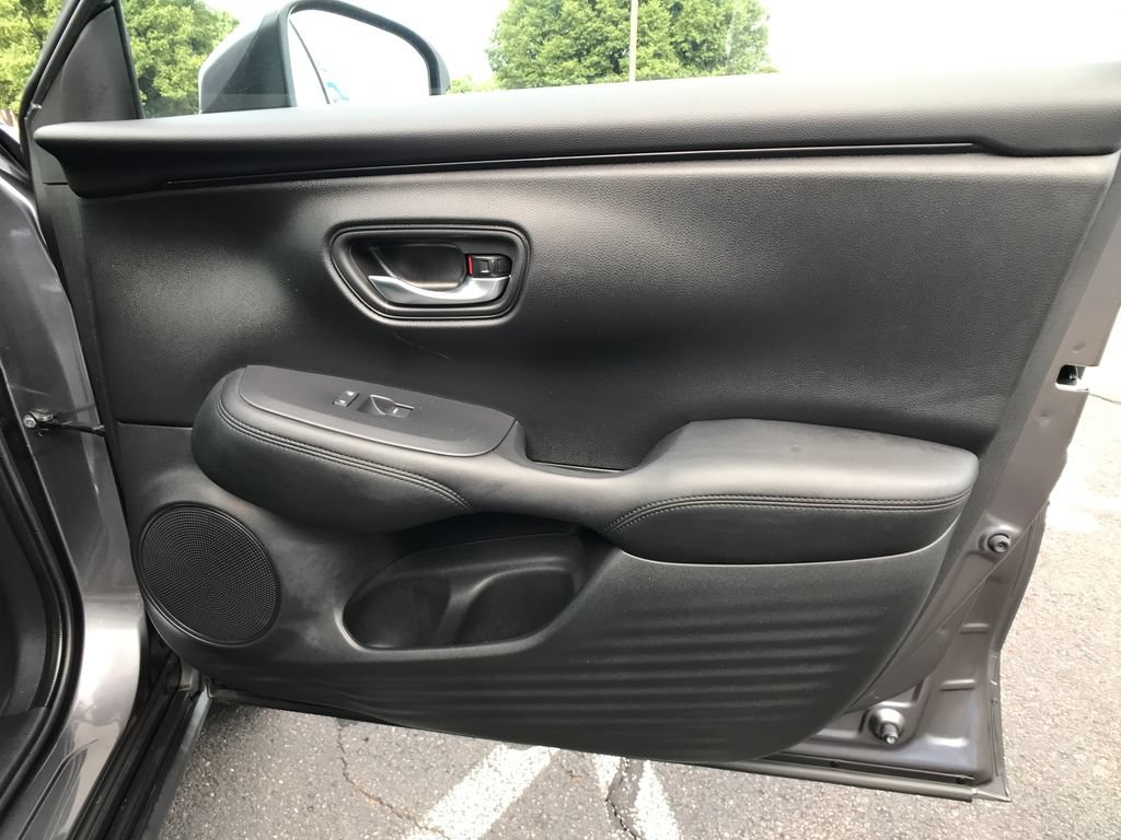 Certified 2023 Honda HR-V LX image 28