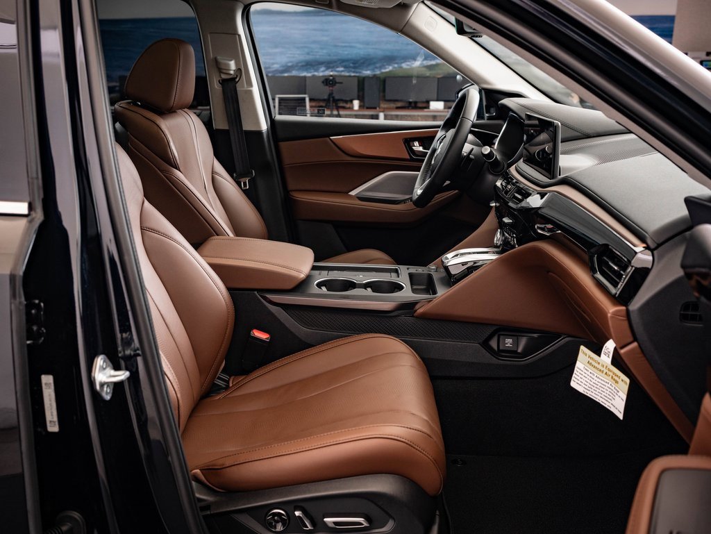 Certified 2025 Acura MDX w/ Technology Package image 22