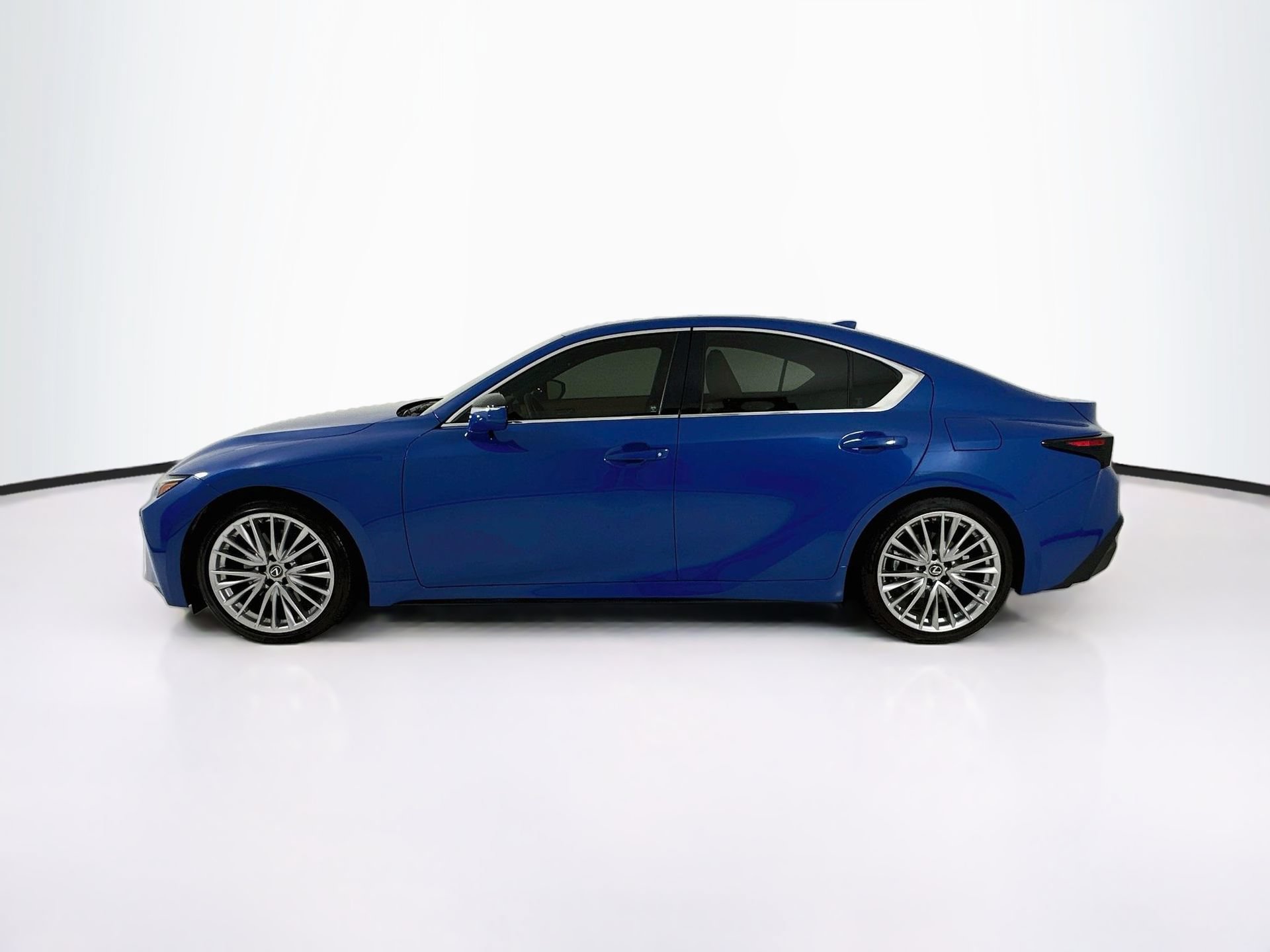Used 2023 Lexus IS 300 w/ Premium Package RWD image 5