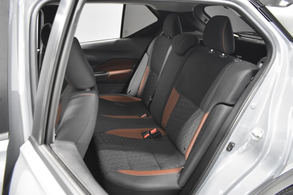 Certified 2022 Nissan Kicks SR FWD image 27