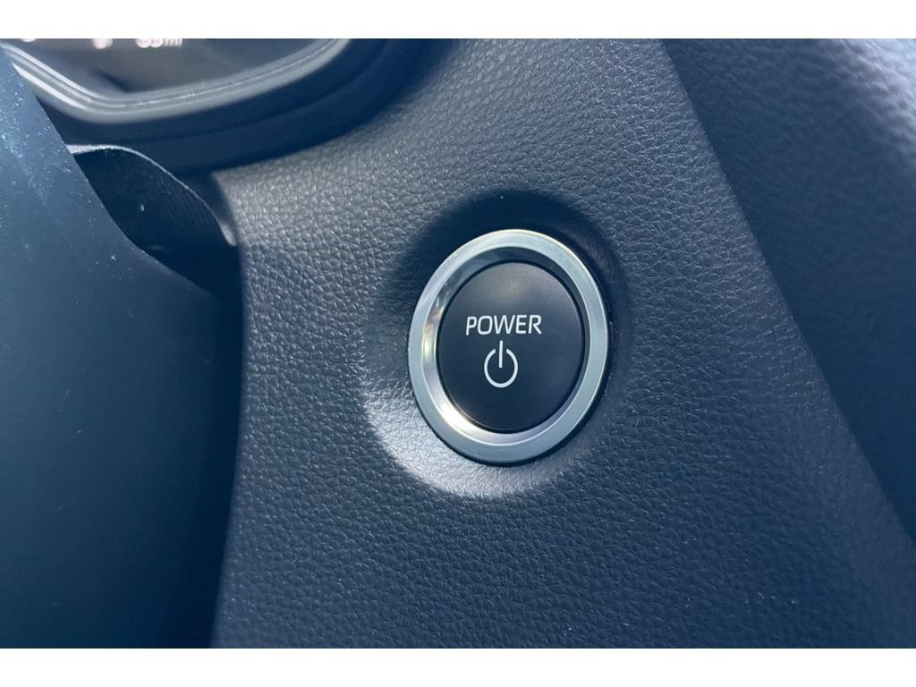 Certified 2025 Toyota Corolla SE w/ SE Premium Package FWD image 23