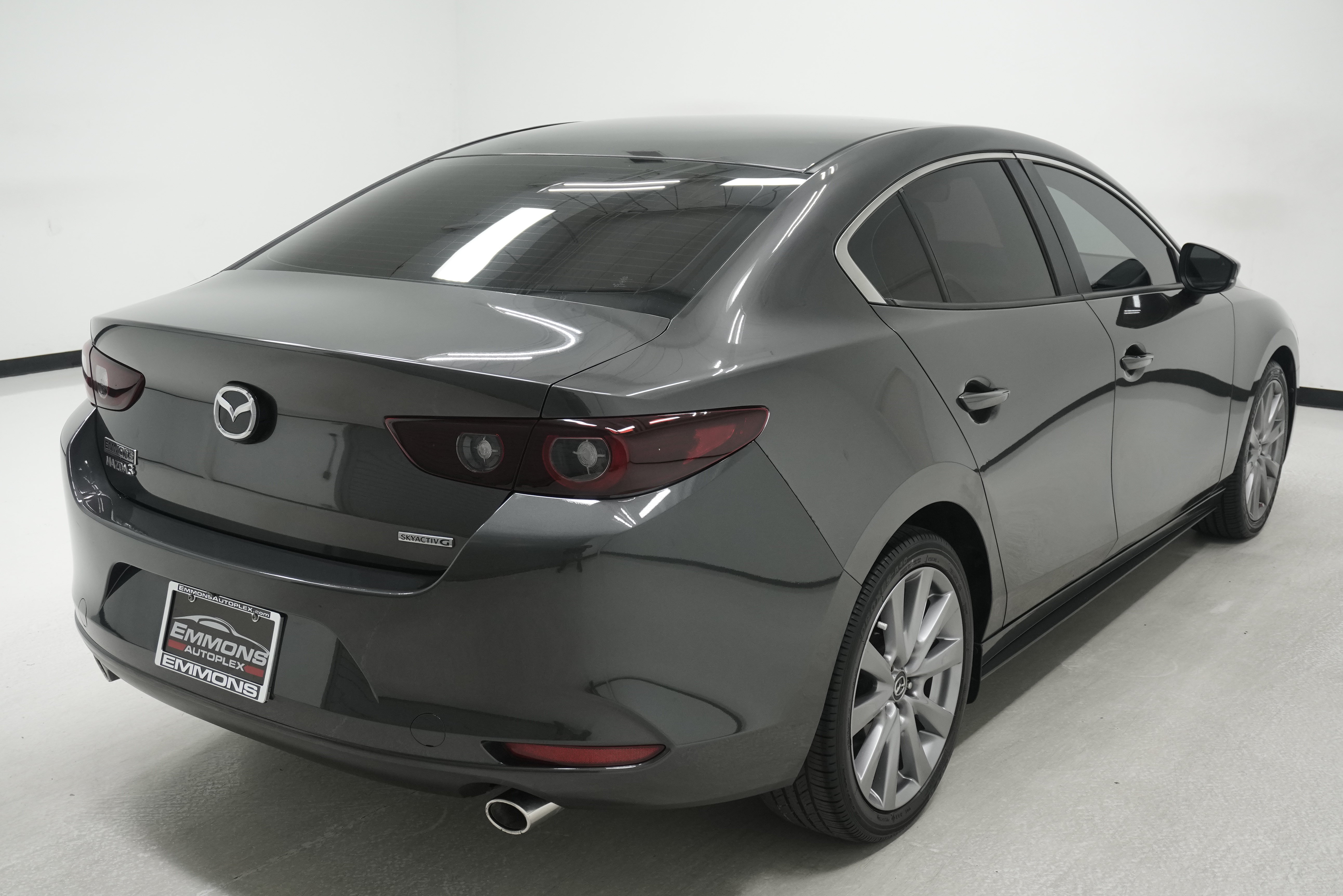 Used 2022 MAZDA MAZDA3 s FWD image 4