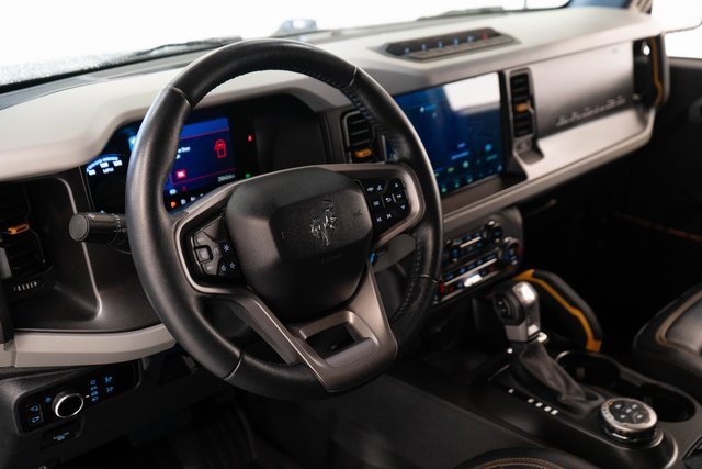 Used 2023 Ford Bronco Badlands image 5