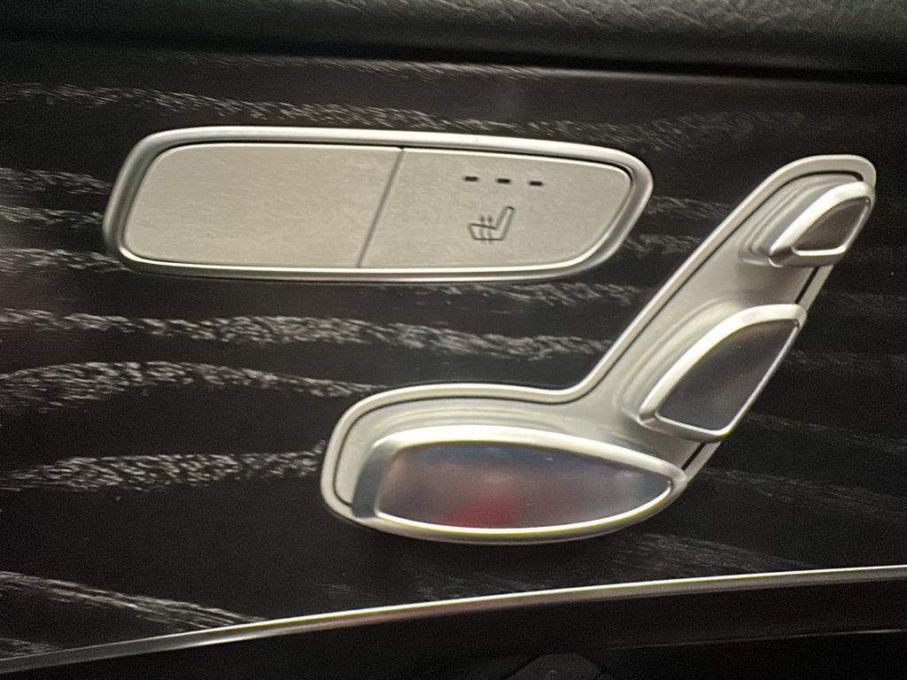 Used 2016 Mercedes-Benz GLC 300 4MATIC image 21