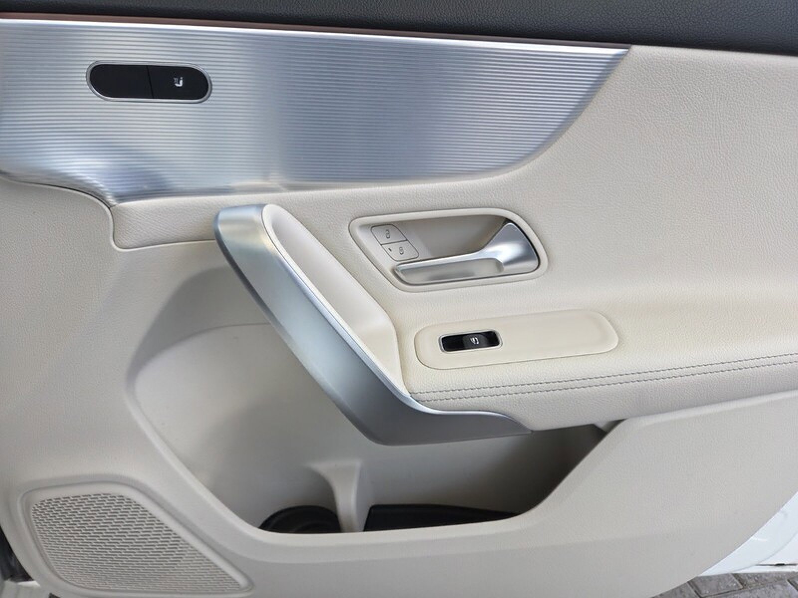 Certified 2022 Mercedes-Benz A 220 image 23