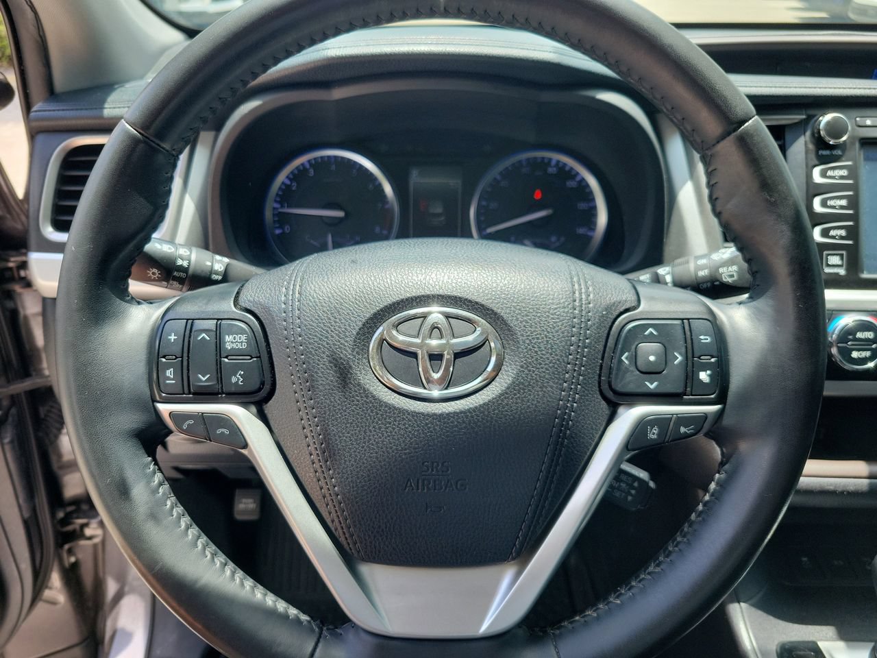 Used 2019 Toyota Highlander Limited AWD/4WD image 20