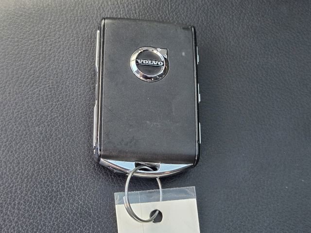 Certified 2023 Volvo XC60 B5 Core w/ Protection Package Premier image 21