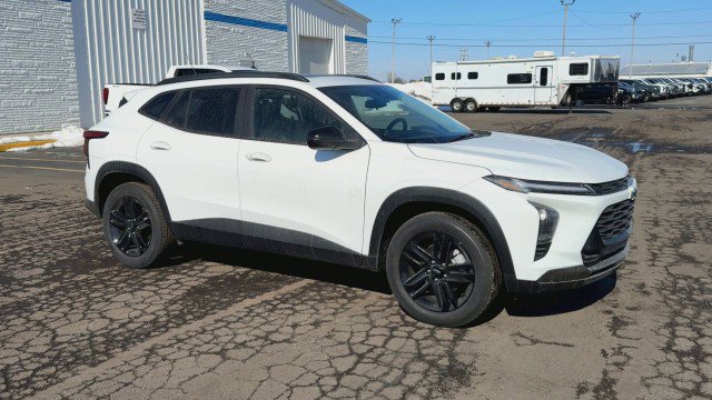 New 2026 Chevrolet Trax ACTIV image 2