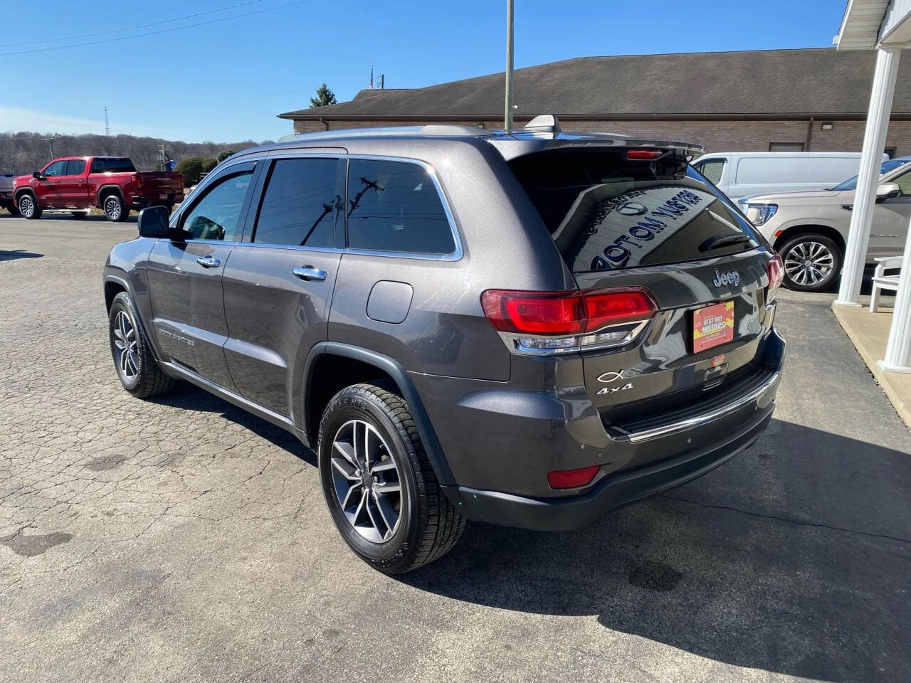 Used 2020 Jeep Grand Cherokee Limited w/ Luxury Group II image 3