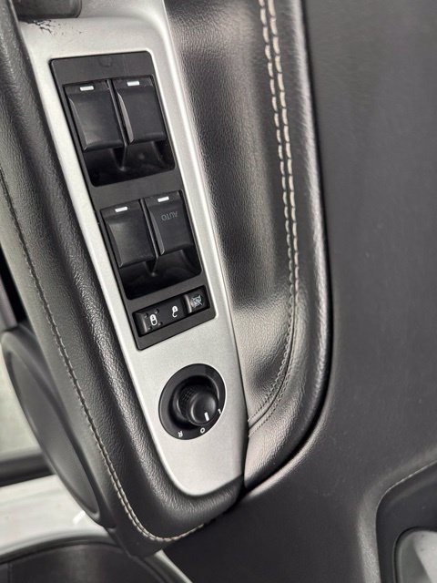 Used 2017 Jeep Compass High Altitude AWD/4WD image 19