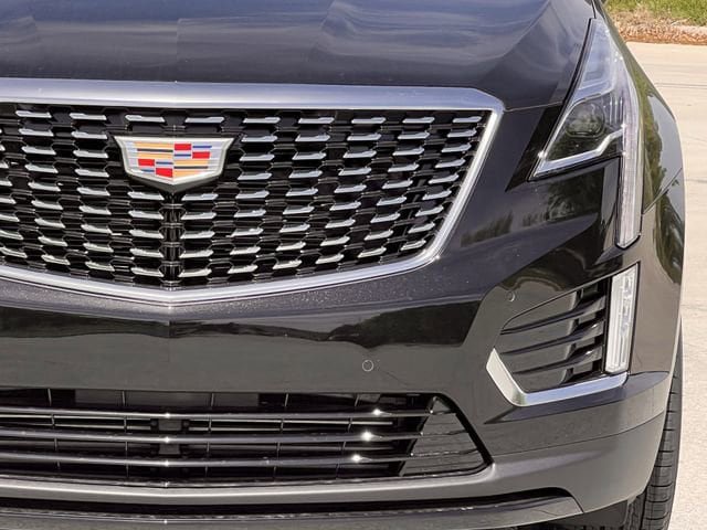 New 2026 Cadillac XT5 Luxury image 8