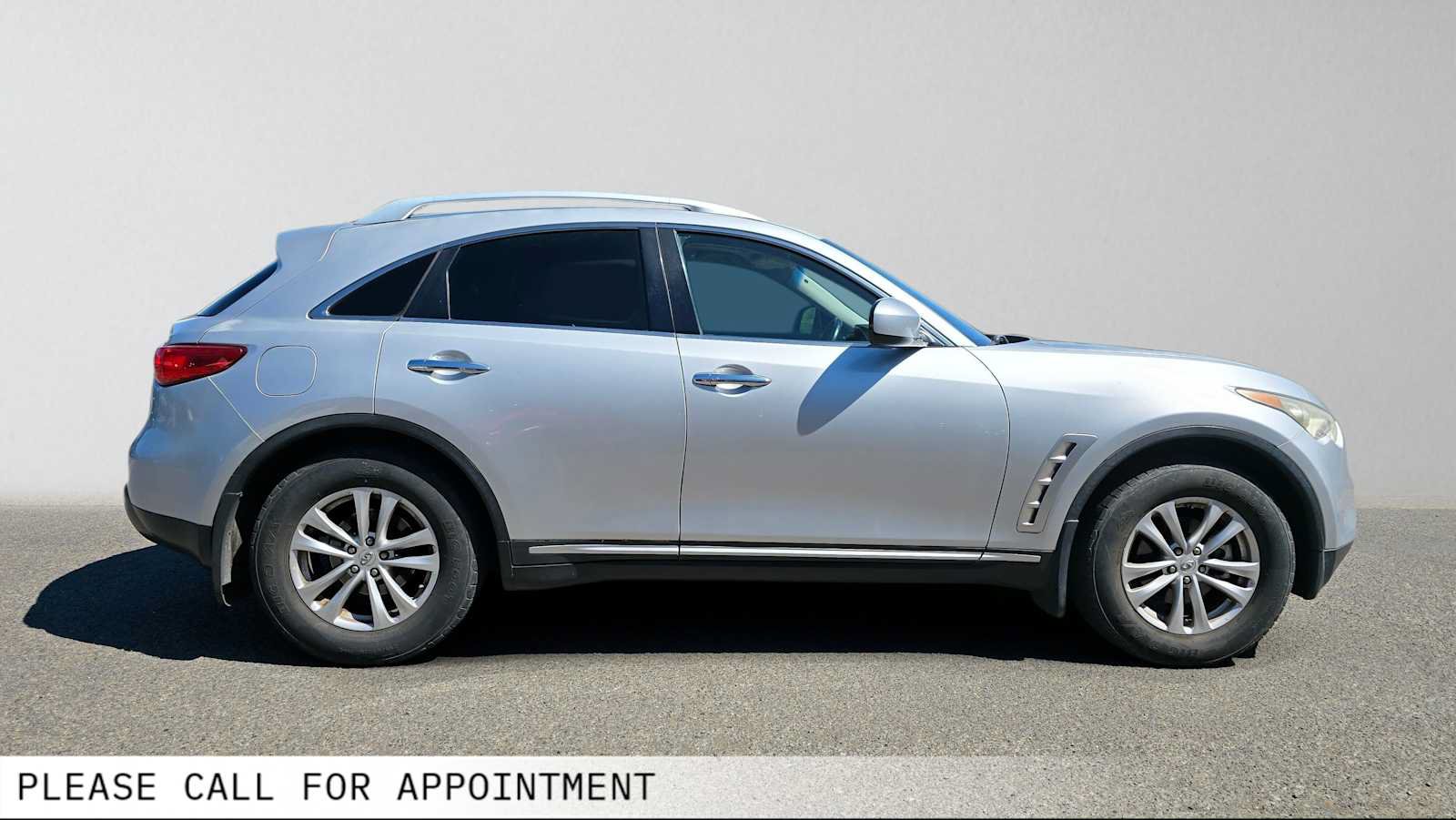 Used 2010 INFINITI FX35 AWD w/ Premium Pkg video 2