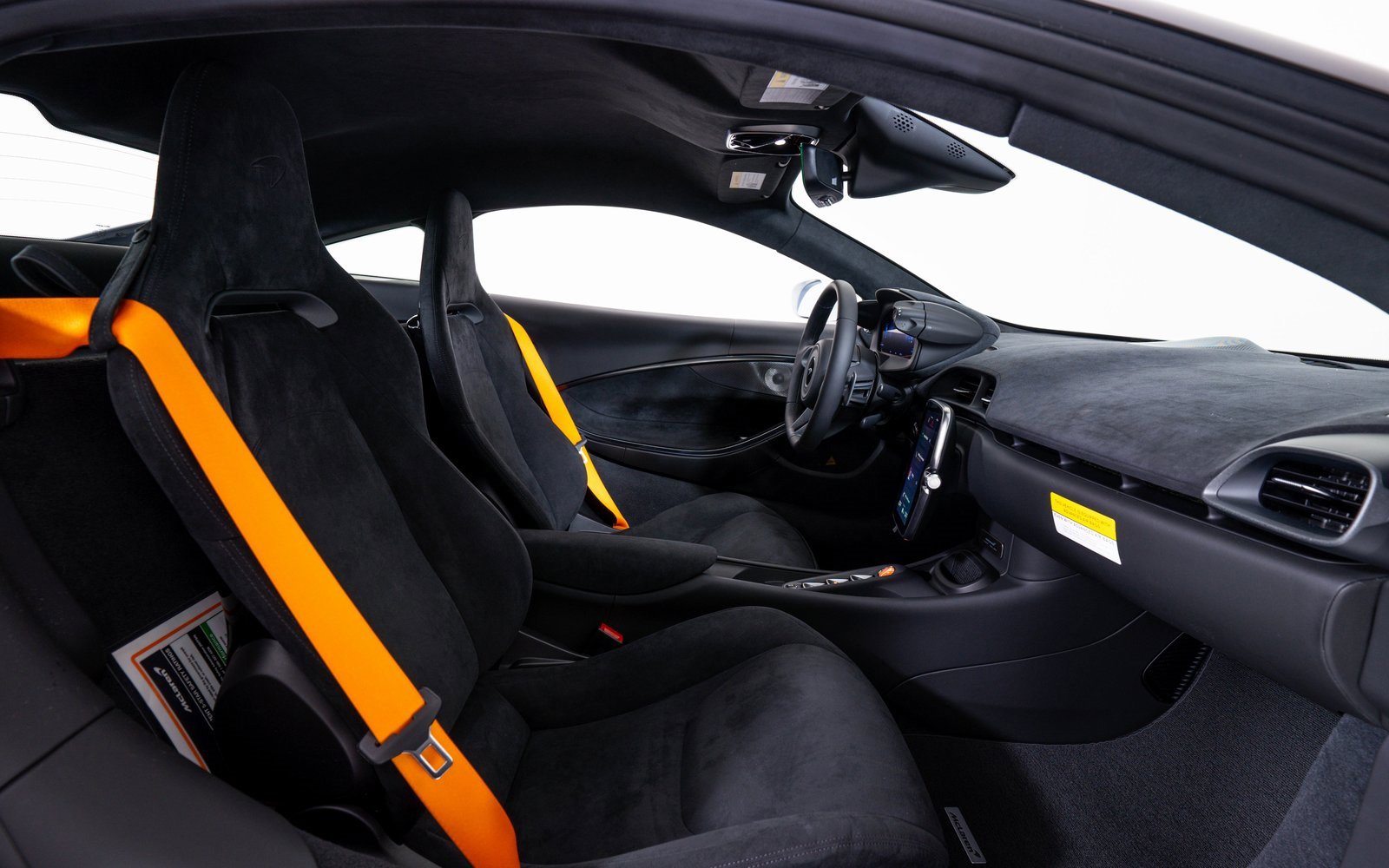 New 2026 McLaren Artura image 17