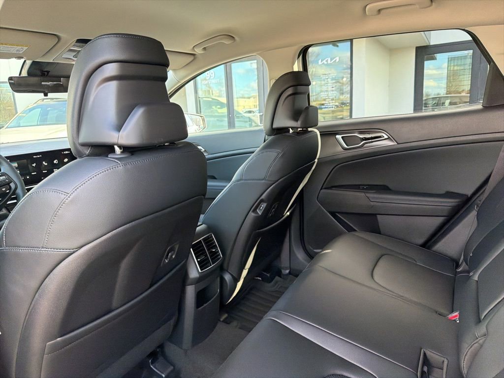 New 2026 Kia Sportage EX image 21