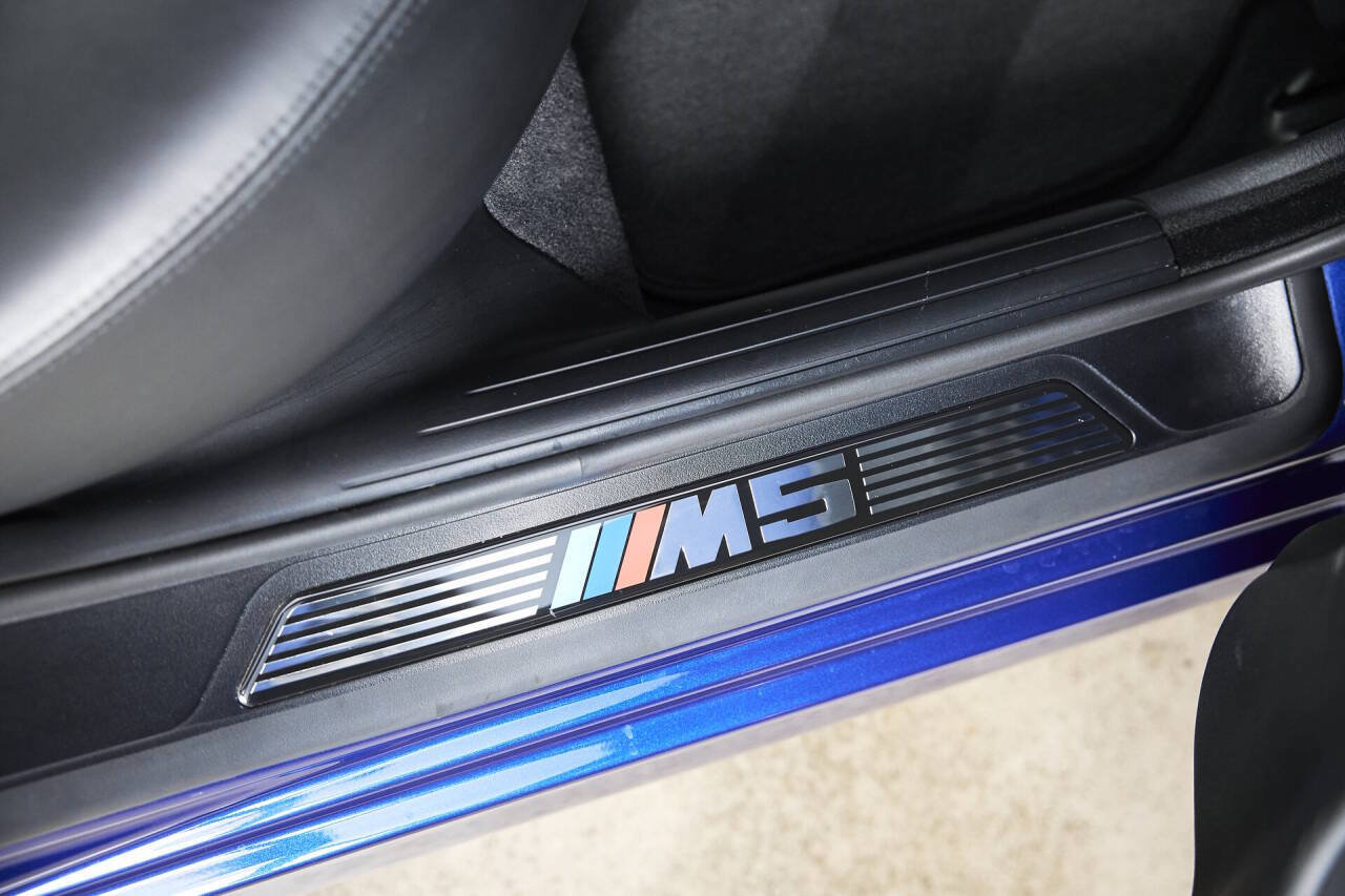 Used 2002 BMW M5 RWD image 83
