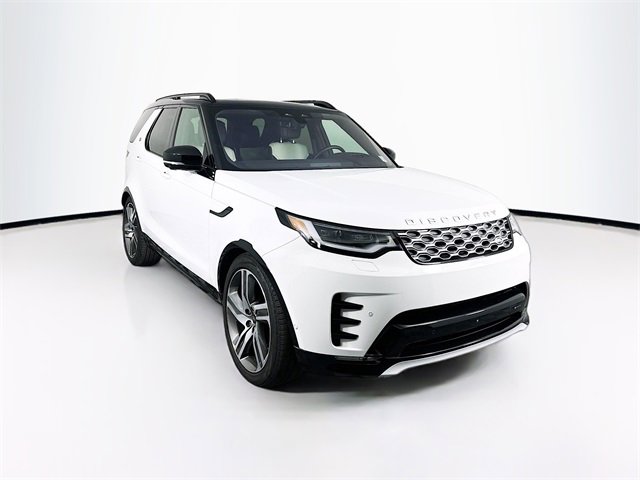 Certified 2023 Land Rover Discovery Metropolitan Edition image 3