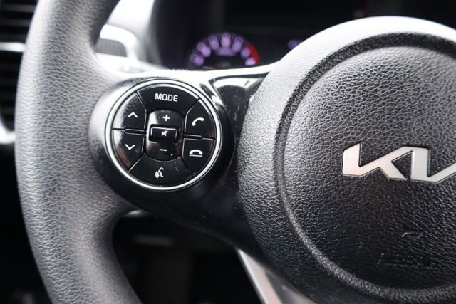 Used 2022 Kia Soul LX image 25
