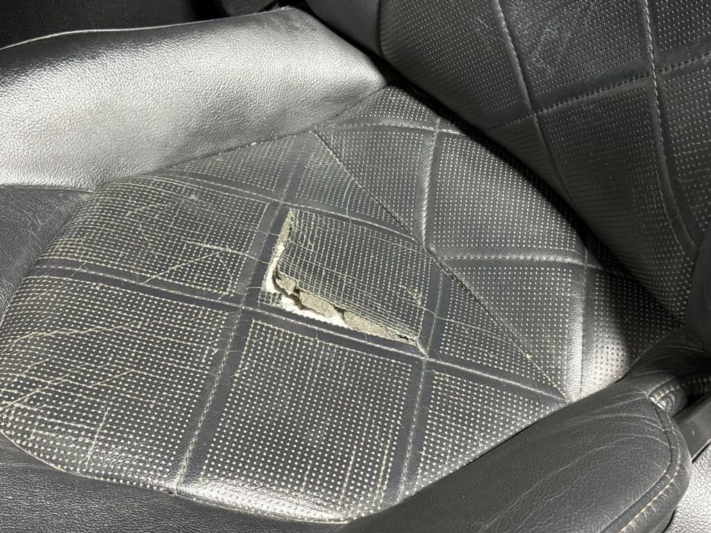 Used 2018 Toyota Camry XLE FWD image 38
