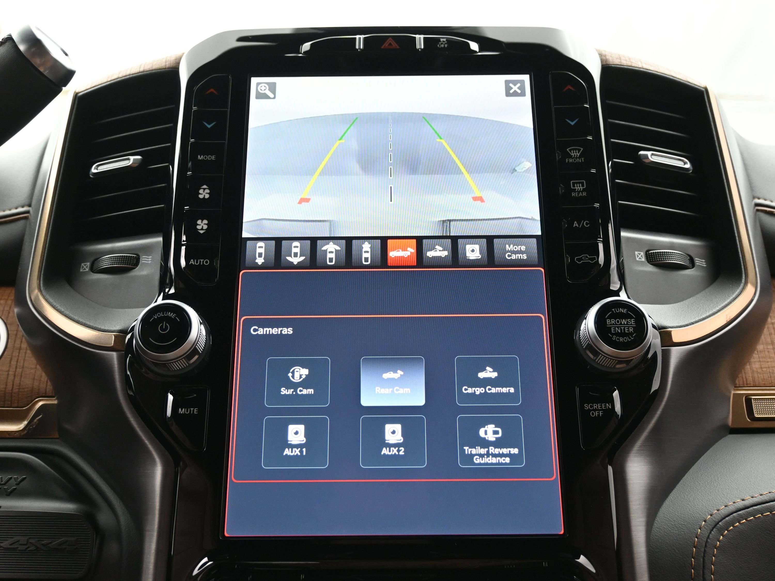 Used 2023 RAM 2500 Limited image 31