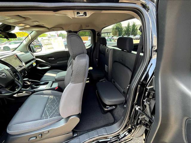 Certified 2025 Nissan Frontier SV image 15