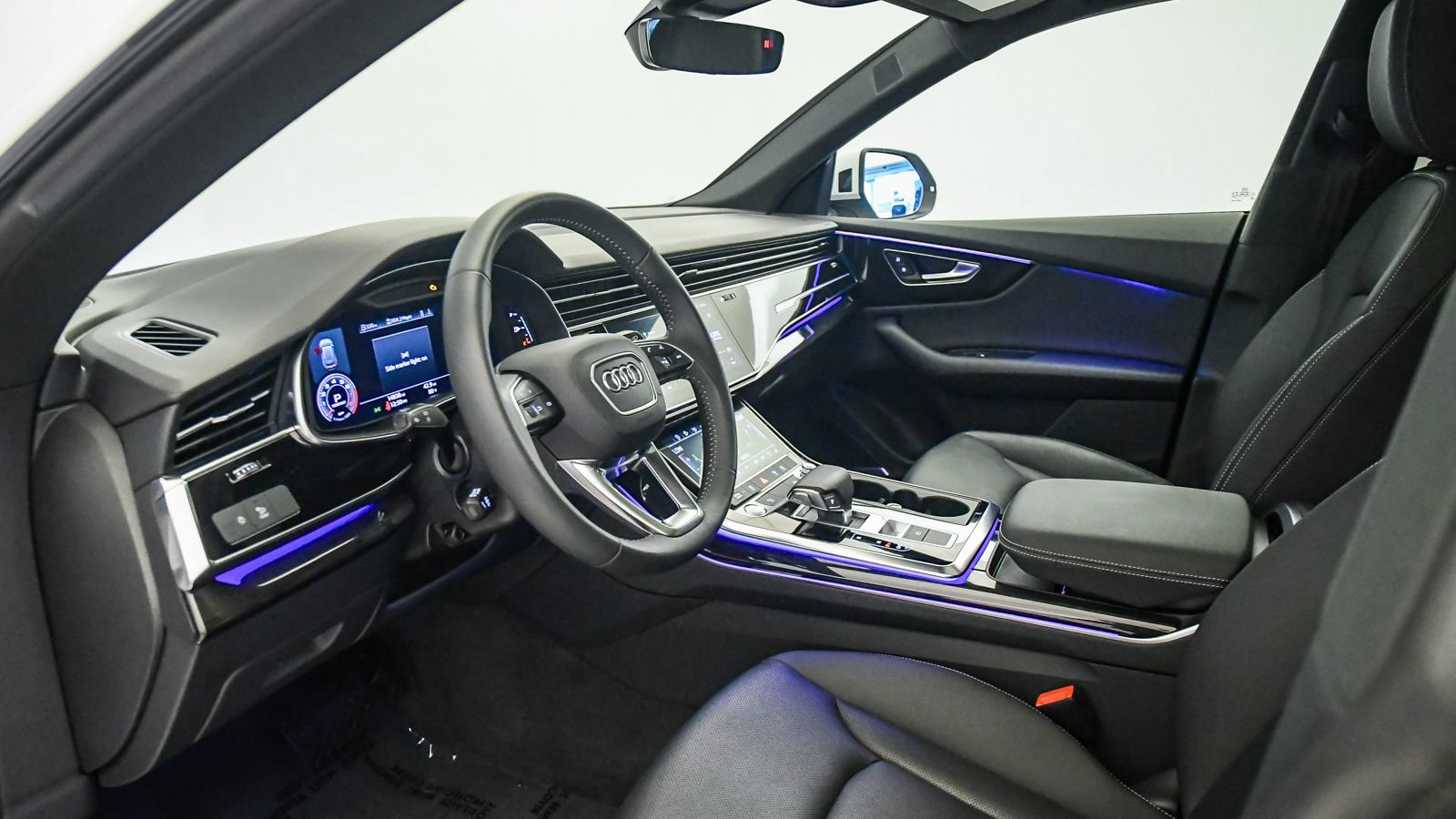 Used 2019 Audi Q8 Premium Plus AWD/4WD image 24