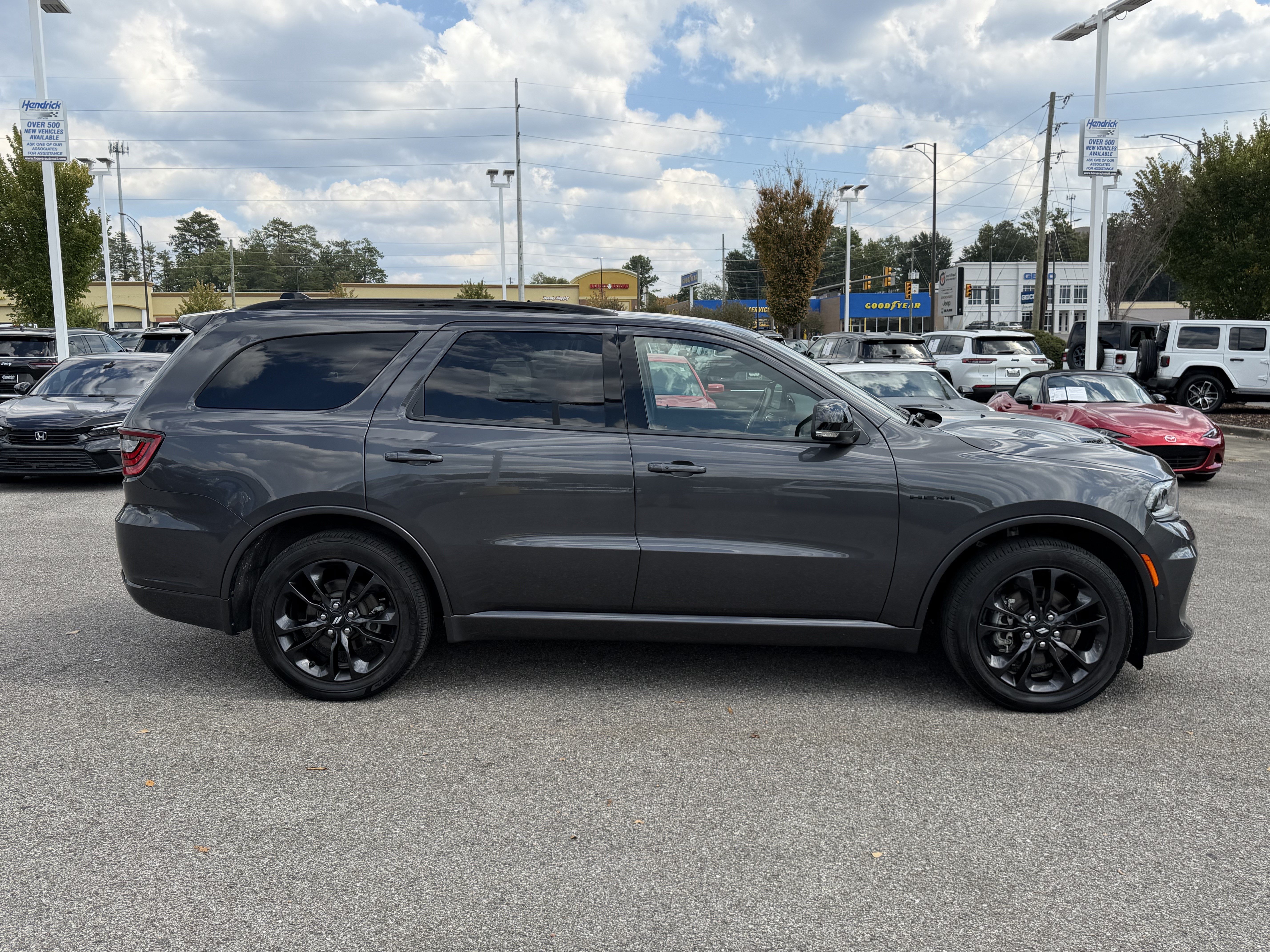 Used 2025 Dodge Durango R/T AWD/4WD image 11