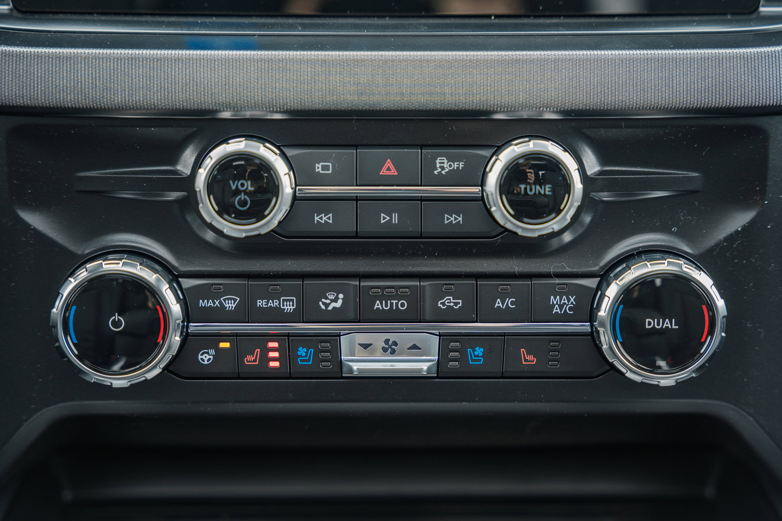 New 2026 Ford F250 Platinum image 30