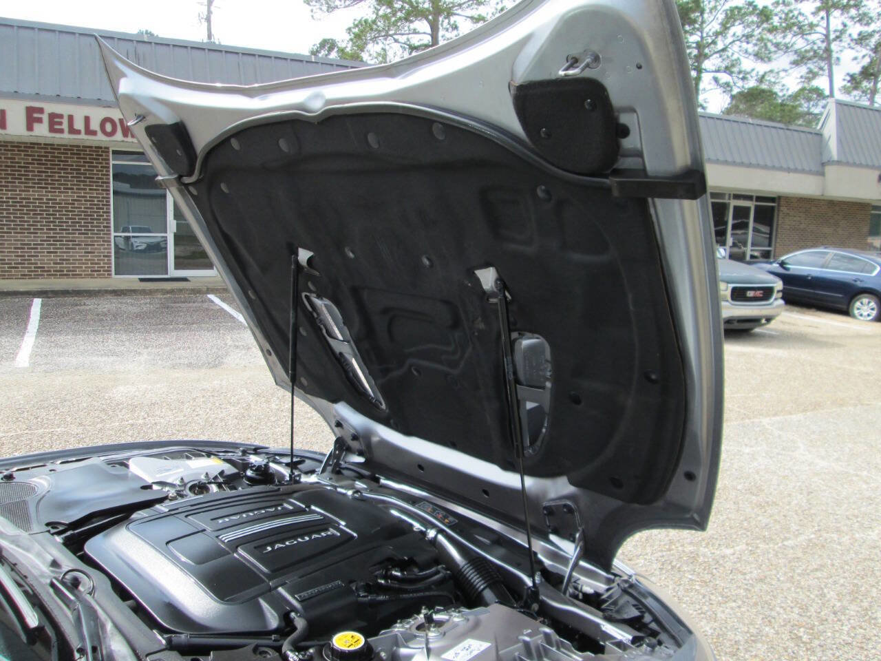 Used 2014 Jaguar XKR R image 56