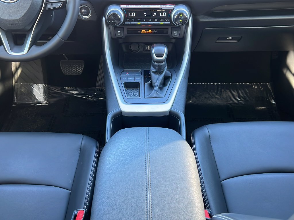 Used 2025 Toyota RAV4 XLE Premium FWD image 15