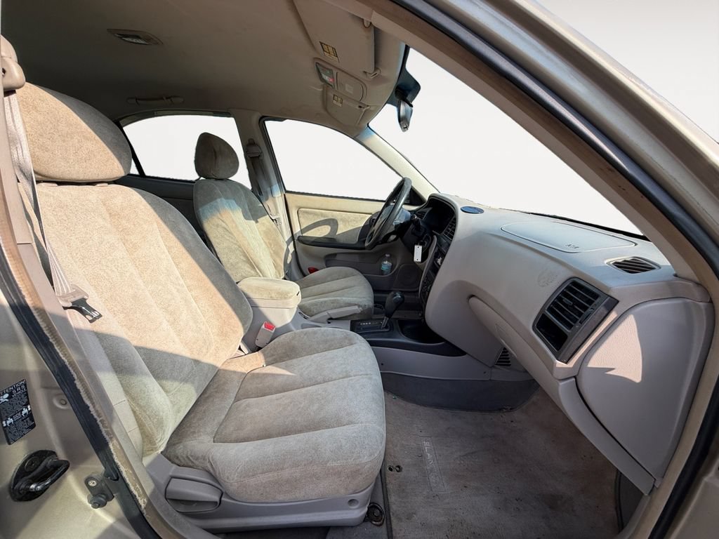 Used 2002 Hyundai Elantra GLS FWD image 12