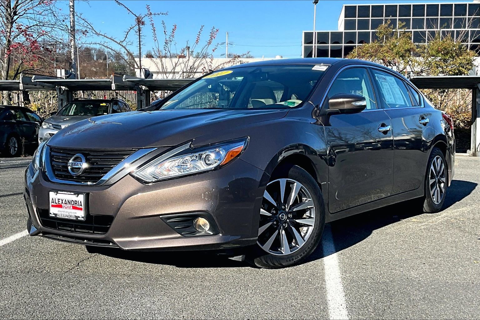 Used 2017 Nissan Altima 2.5 SV w/ Convenience Package