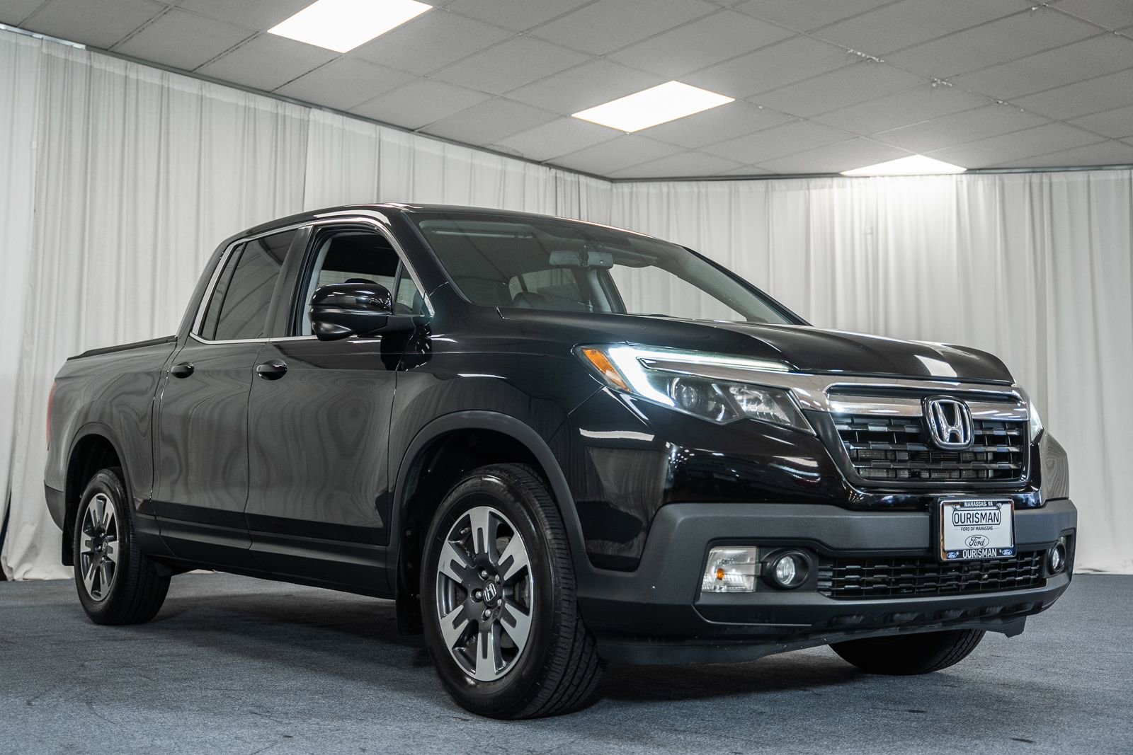 Used 2017 Honda Ridgeline RTL-T image 1
