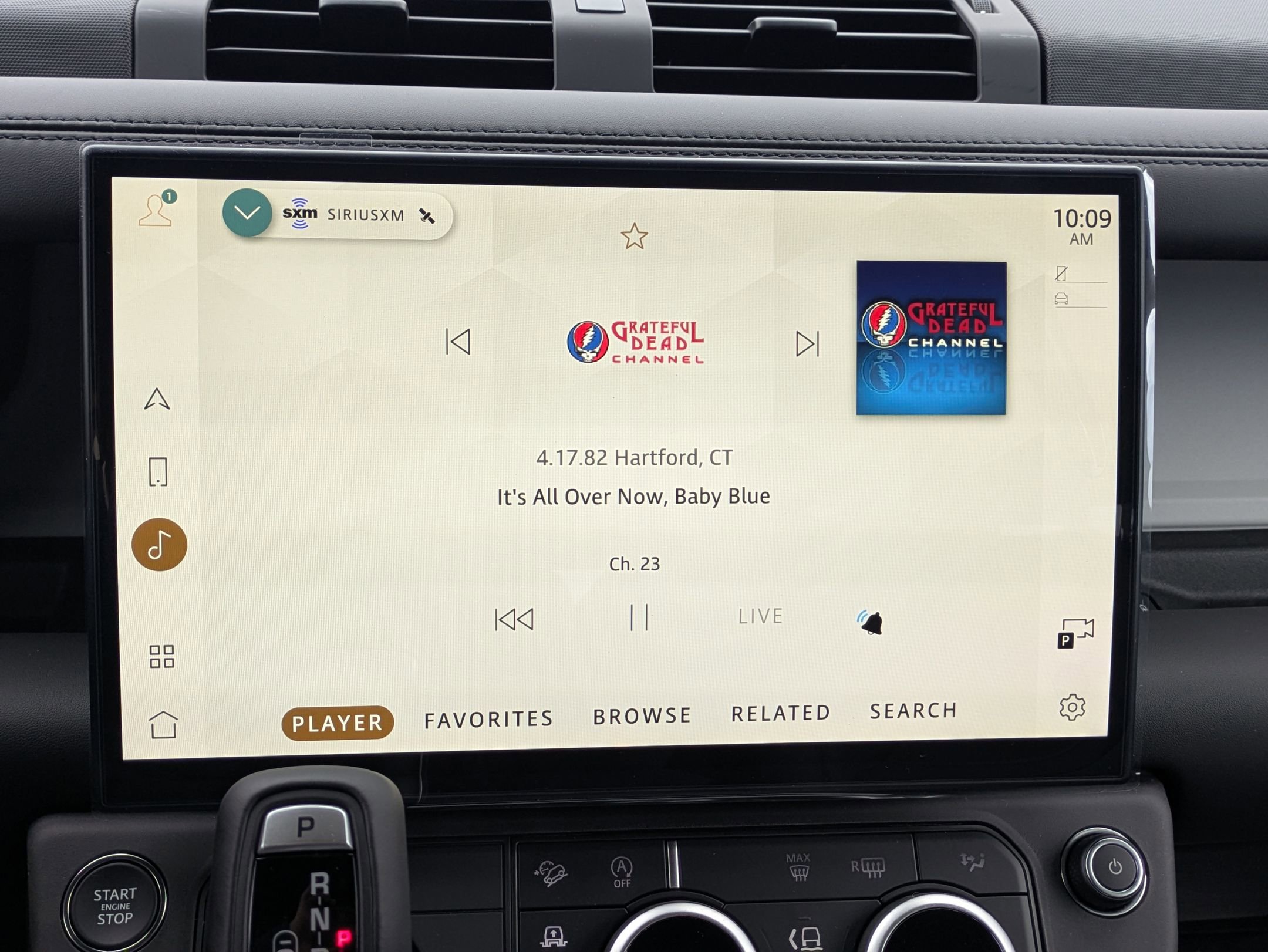 New 2026 Land Rover Defender 110 X-Dynamic SE image 12