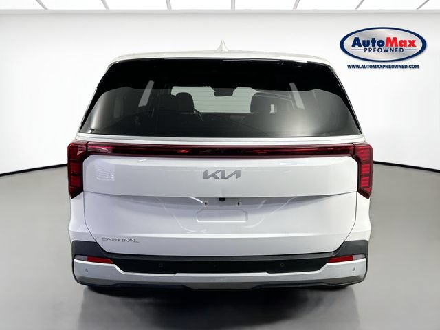 Used 2025 Kia Carnival FWD image 7