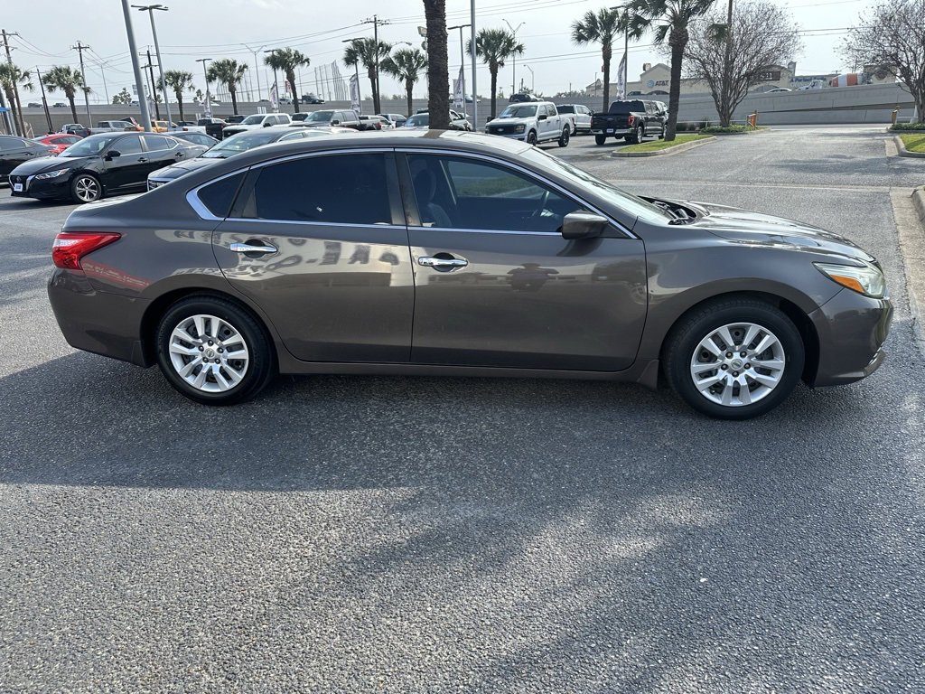 Used 2016 Nissan Altima 2.5 S w/ Power Driver Seat Package image 7