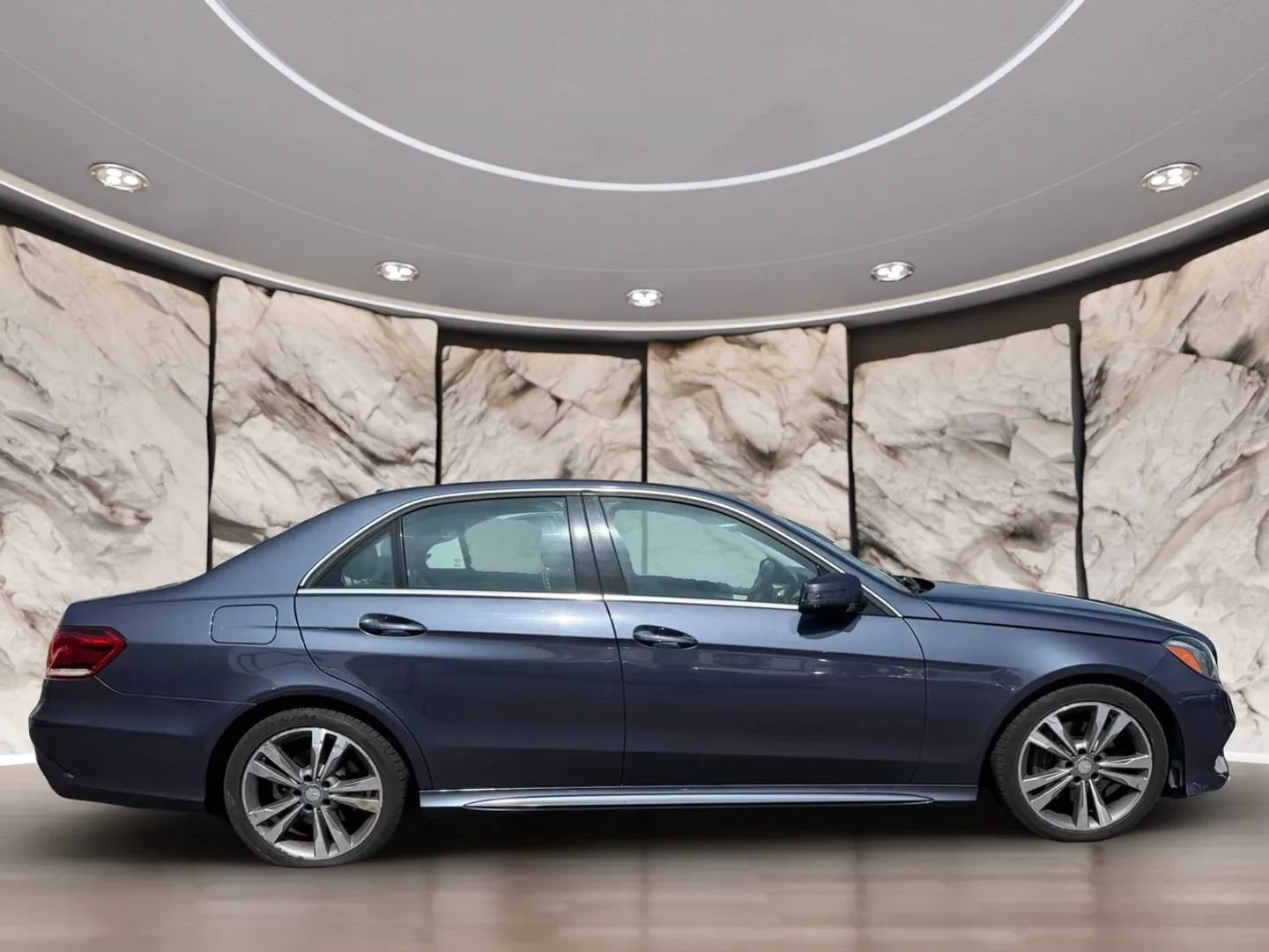 Used 2015 Mercedes-Benz E 350 Sedan image 4